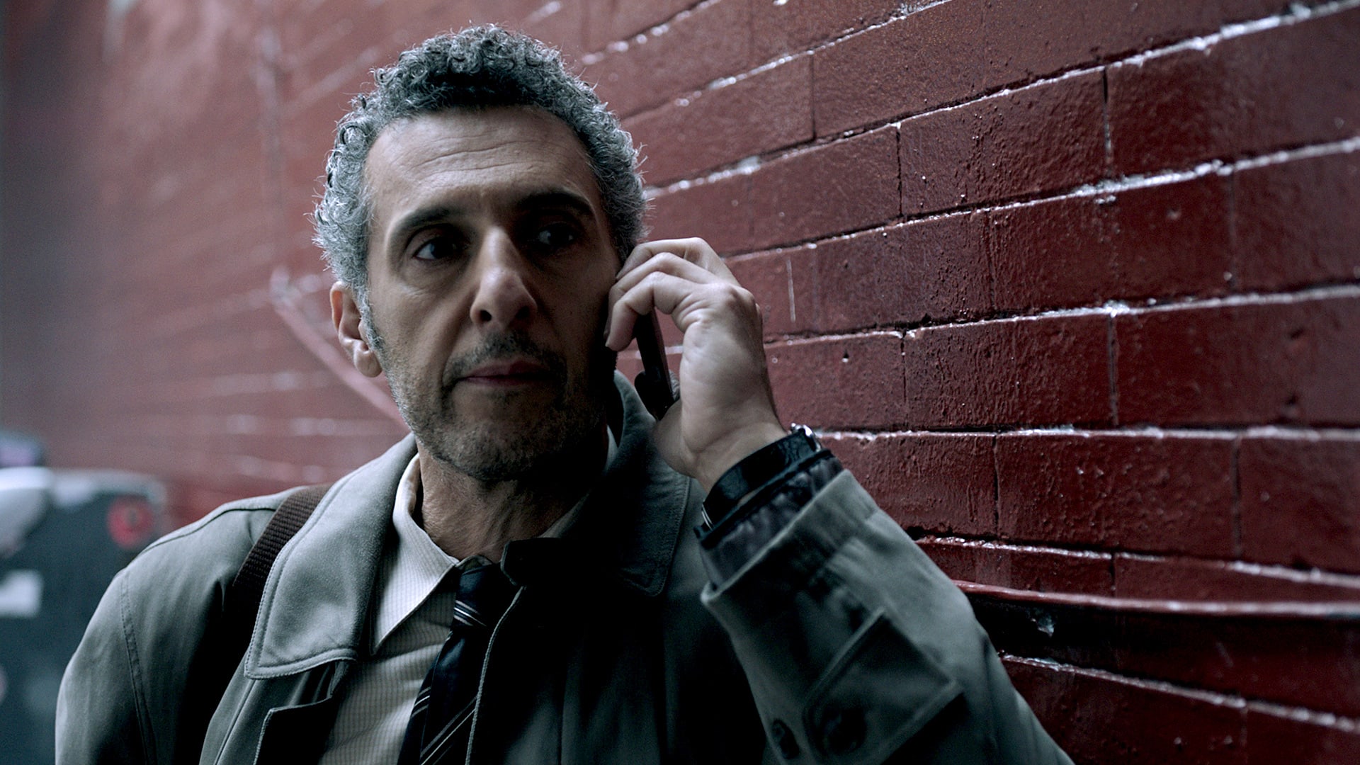 L'avocat joué par John Turturro au téléphone